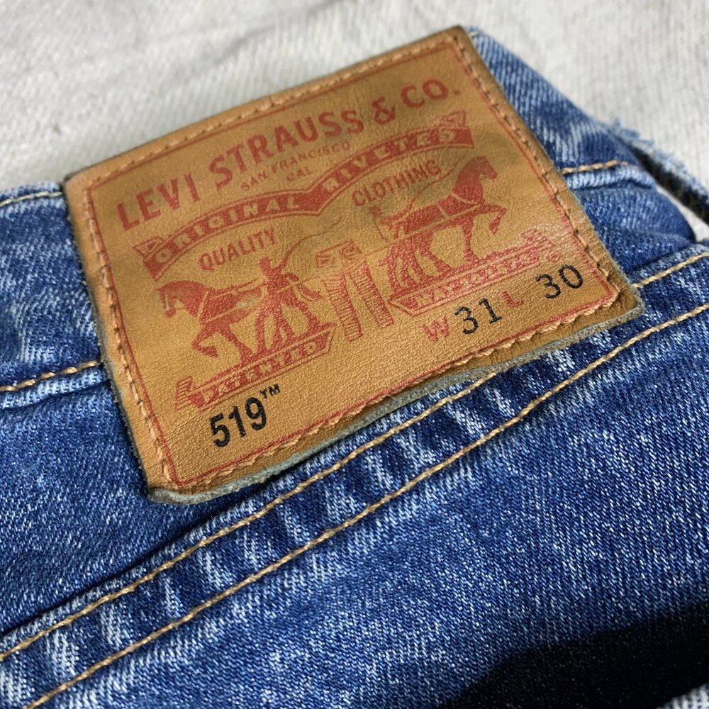 Levis 519 Skinny Jeans 31x30